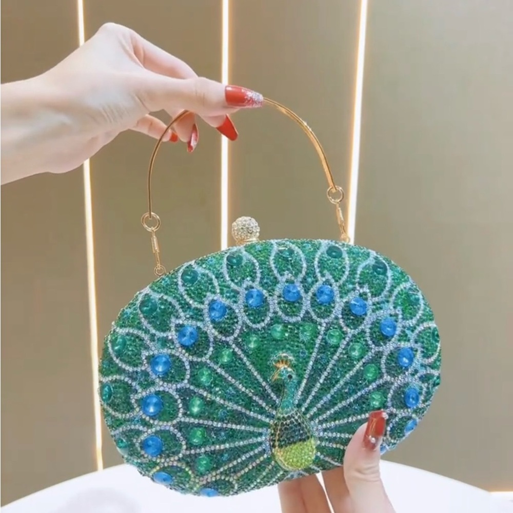 NWT Green and Blue Rhinestone Peacock Clutch - Picture 8 of 8